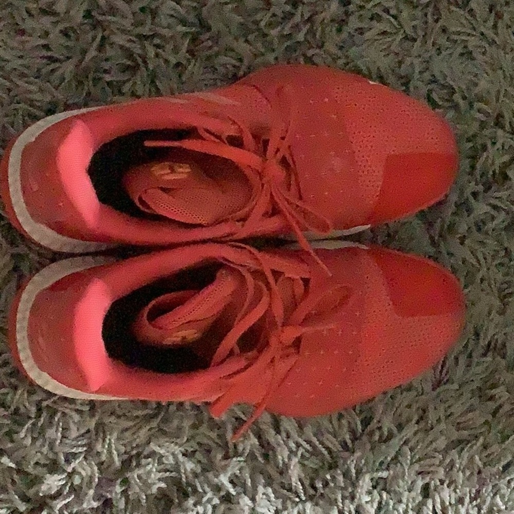 Adidas Size 5.5 Athletic Shoes